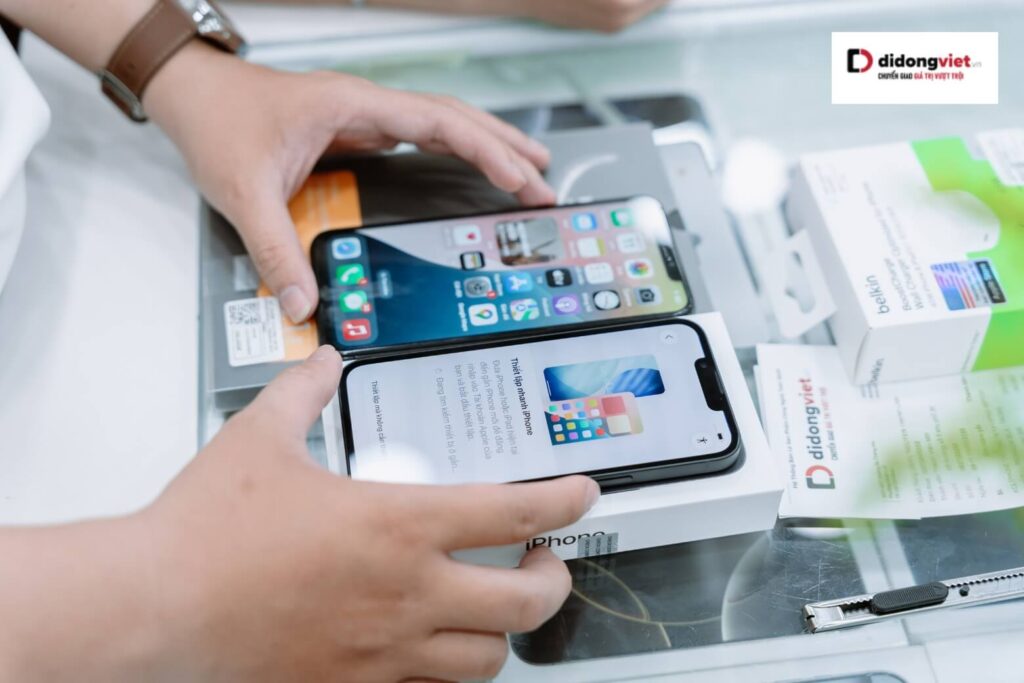 iPhone 17e giá bao nhiêu? Bảng giá chính thức 2026 tại Di Động Việt 22 iPhone 17e giá 17.890.000đ — tất cả công nghệ Apple tiên tiến, từ Ceramic Shield 2 đến chip A19 và camera 48MP, mức giá hoàn toàn phải chăng.