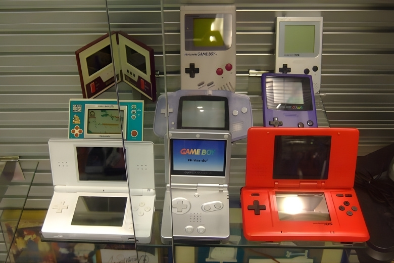 Game console là gì? Phân loại và cách chọn mua máy chơi game 10 Lịch sử hình thành và phát triển của máy chơi game console