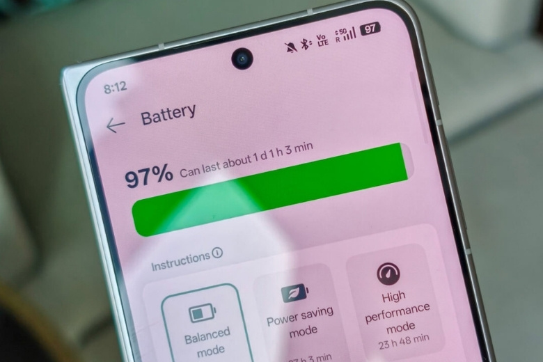 OPPO Find N6 có mấy màu? Chi tiết bảng màu và cấu hình "hủy diệt" vừa ra mắt 14 OPPO Find N6 có mấy màu? - Pin 6000mAh