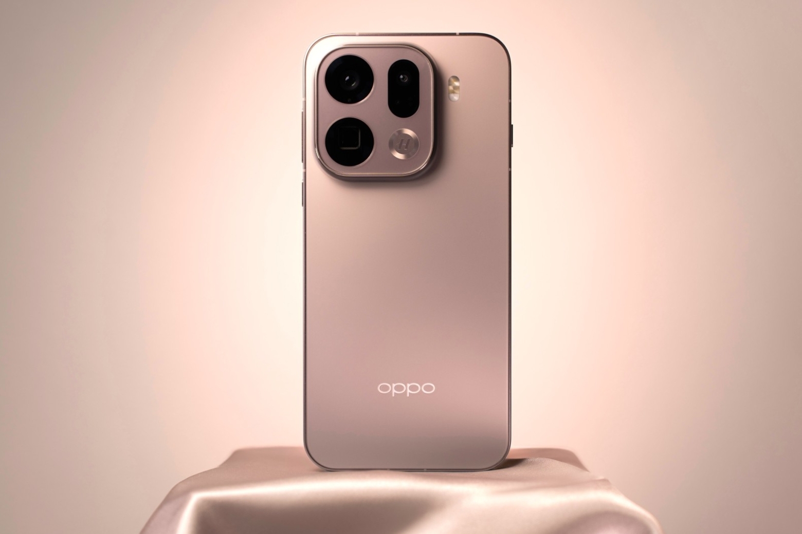 OPPO Find X9s màu Titan