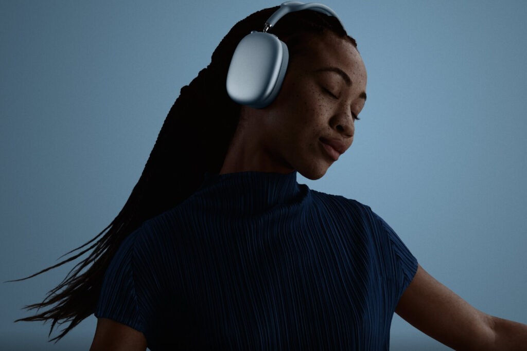 So sánh Apple AirPods Max 2 phiên bản 2024 và 2026? Đáng nâng cấp với Chip H2 mới 18 AirPods Max 2026 được bổ sung Voice Isolation, giúp lọc tiếng ồn xung quanh để giọng nói của bạn rõ ràng hơn