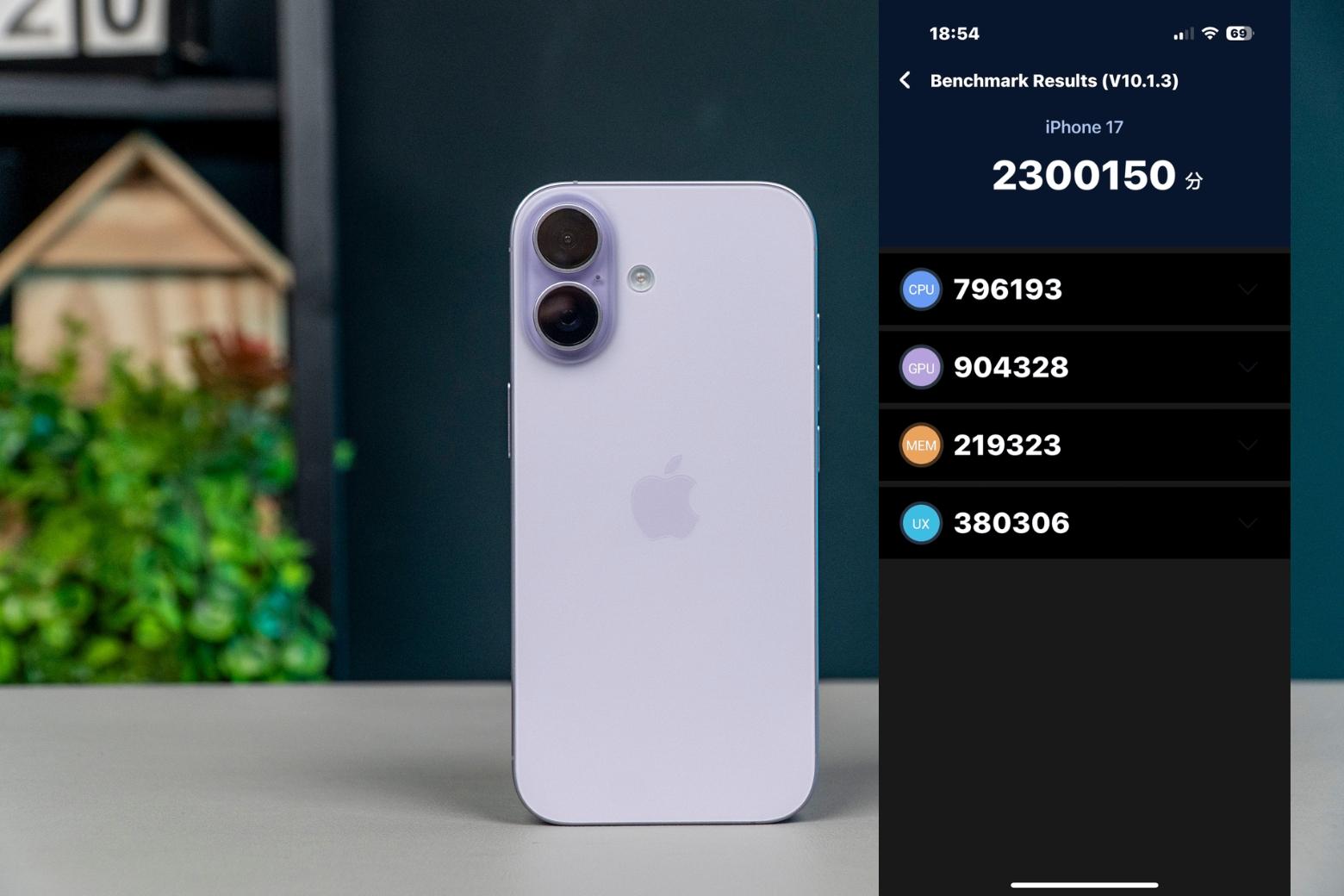 So sánh iPhone 17e vs iPhone 17 chi tiết: Bản nào đáng mua hơn? 17 So sánh iPhone 17e vs iPhone 17 hiệu năng AnTuTu