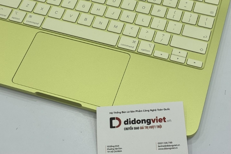 So sánh MacBook Neo và laptop ThinkPad: Giải mã ma trận chọn máy theo Workflow và chi phí (2026) 16 So sánh MacBook Neo và laptop ThinkPad - Mua macbook tại Di Động Việt