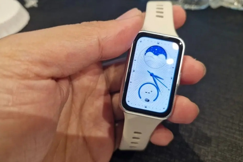 Trải nghiệm Huawei Band 11 thực tế có đáng mua? 12 trải nghiệm Huawei Band 11 - kết nối Android iOS