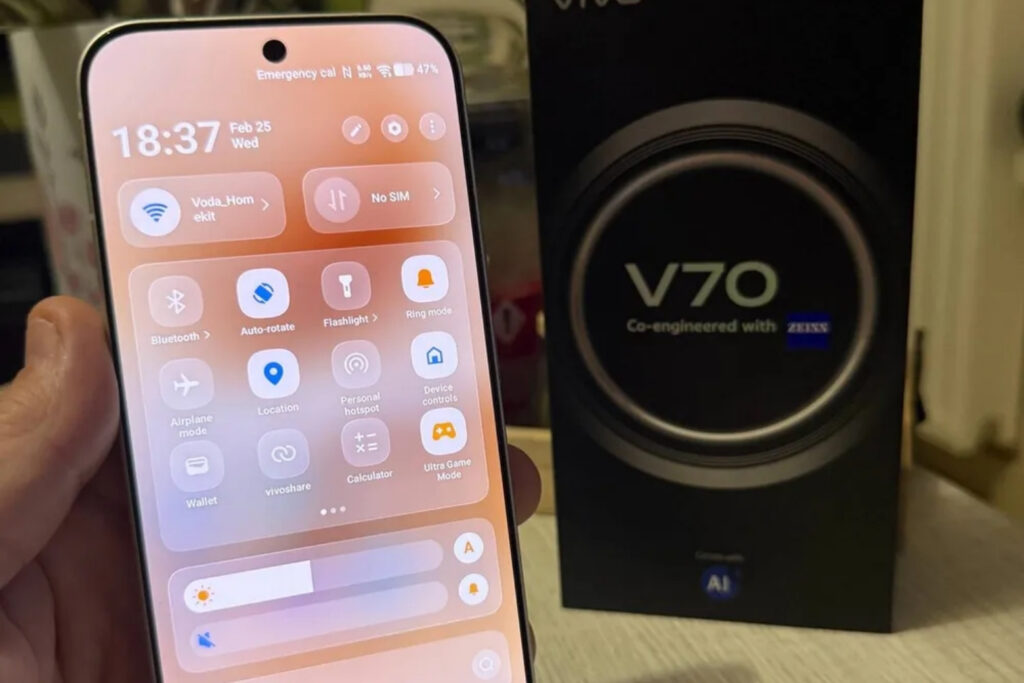 vivo V70 ra mắt: Ngoại hình mỏng nhẹ, pin 6500mAh và camera Zeiss 10 vivo v70 ra mắt - chip mediatek