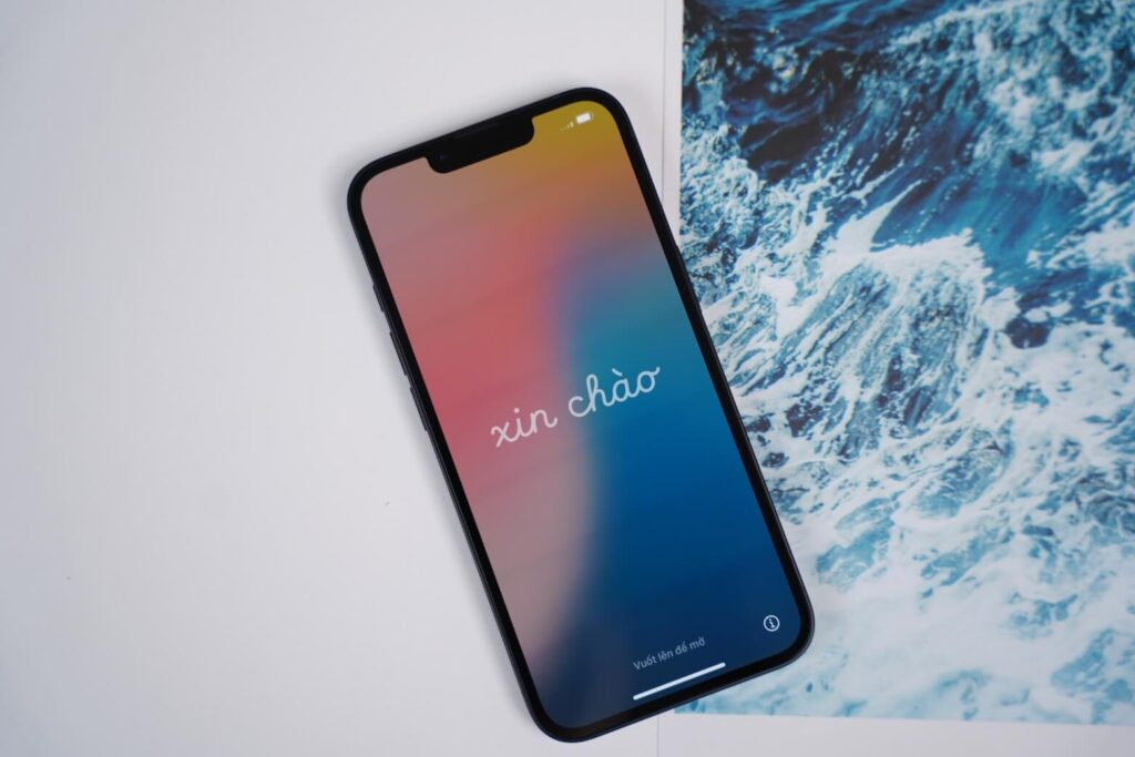 Cấu hình iPhone 16e chi tiết: Chip A18, RAM 8GB và những điểm đánh đổi 11 Cấu hình iPhone 16e