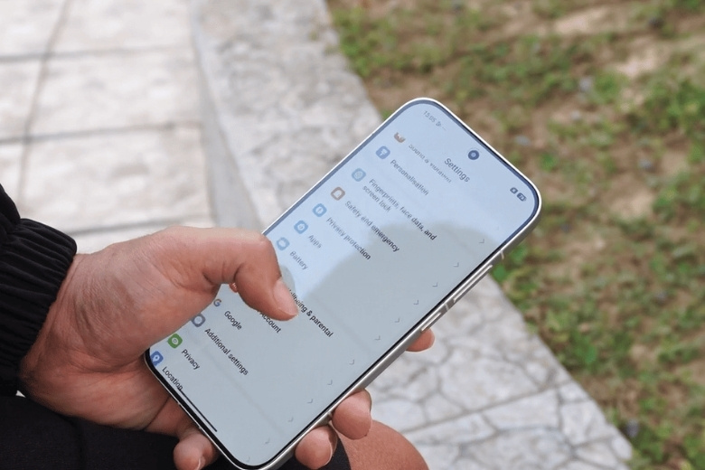 Cấu hình POCO X8 Pro: Đánh giá Dimensity 8500-Ultra và độ ổn định từ ROM quốc tế 14 cấu hình POCO X8 Pro - màn hình AMOLED