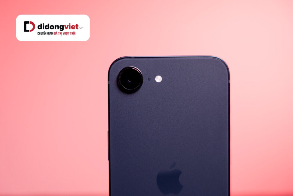 Đánh giá camera iPhone 17e: Trải nghiệm thực chiến khi thuật toán gánh phần cứng 13 Zoom 2x trên iPhone 17e đạt chất lượng gần như quang học nhờ kỹ thuật cắt cảm biến từ camera 48MP.