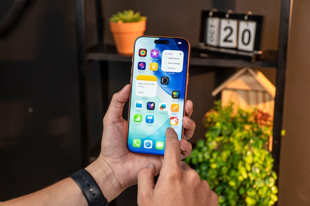 Đánh giá hiệu năng iPhone 17 Pro Max: Thực tế sau 7 tháng 8 Hiệu năng iPhone 17 Pro Max nằm ở sự ổn định dài hạn, không phải điểm số ngắn hạn.