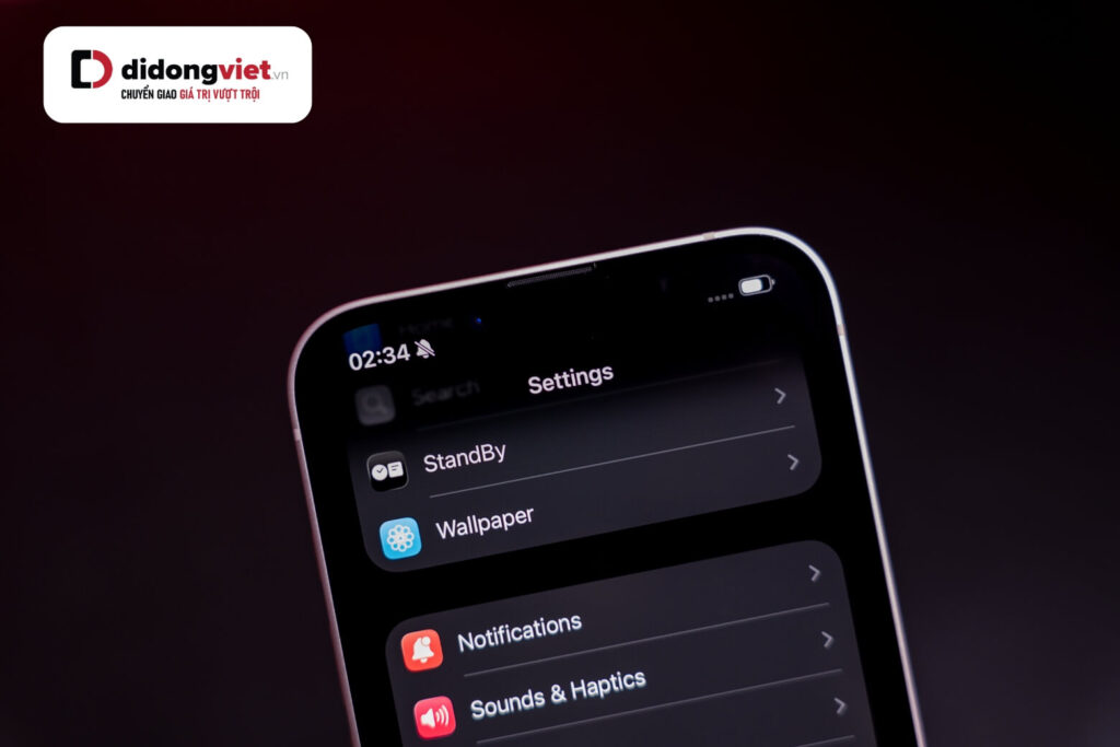 Đánh Giá Hiệu Năng iPhone 17e: Phân Tích Thực Tế Chip A19 Và Apple Intelligence 12 A19 chip trên iPhone 17e cho hiệu năng CPU gần ngang bản tiêu chuẩn và vượt A18 chip.
