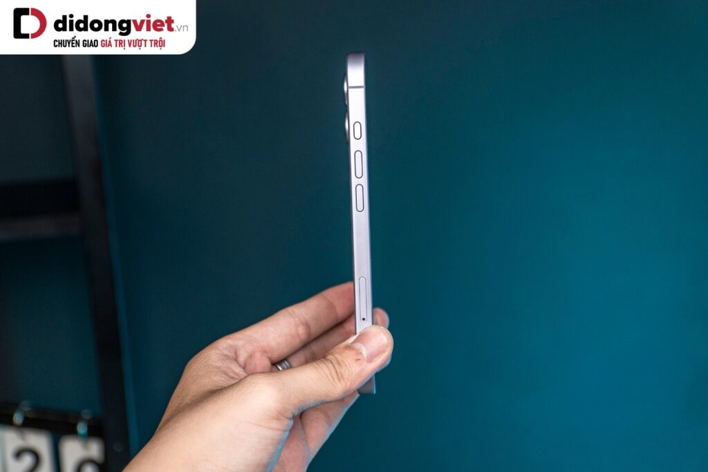 Đánh giá thiết kế iPhone 17 thực tế: Đánh đổi vật liệu Titan lấy hiệu năng tản nhiệt 11 Đánh giá thiết kế iPhone 17