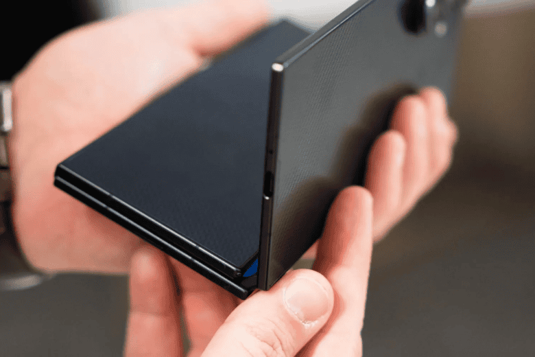 Samsung Galaxy Z TriFold 2: Siêu phẩm gập ba 10 inch phá đảo giới công nghệ 2027 13 Galaxy Z TriFold 2 có giá dự kiến từ 2900 USD