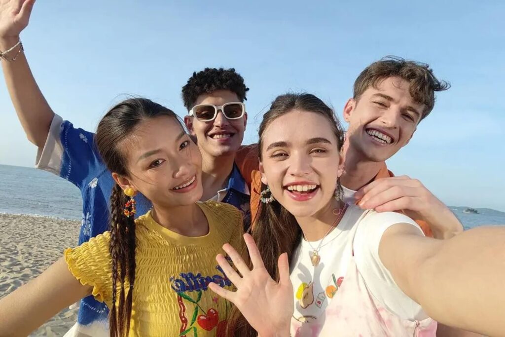 Trải nghiệm OPPO Reno15 F thực tế: Đánh giá chi tiết từ thiết kế, camera đến pin 7000mAh 15 OPPO Reno15 F nổi bật với camera OIS và selfie góc rộng, chụp ổn định nhưng hạn chế zoom xa.