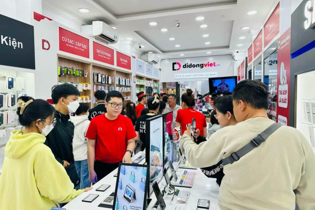 Trải nghiệm Xiaomi Redmi A7 Pro: Hiệu Năng Thực Tế Cho Nhu Cầu Cơ Bản 16 Máy xách tay dễ phát sinh rủi ro, còn Di Động Việt có hàng VN/A chính hãng, bảo hành và trả góp 0%.