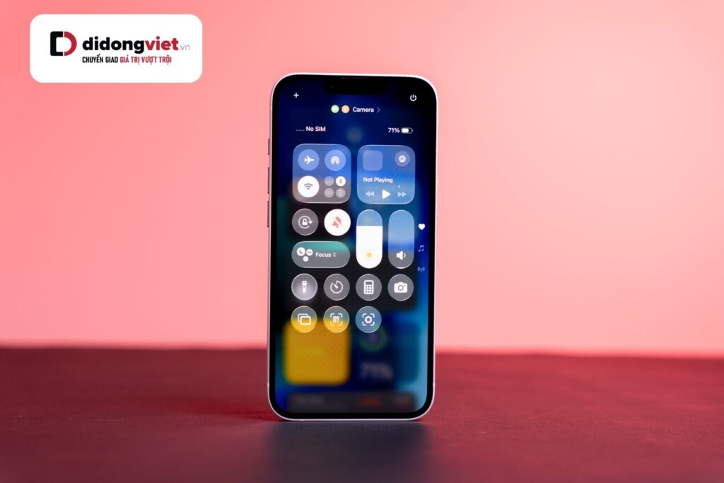 Trên tay iPhone 17e: Đánh giá chi tiết thiết kế, hiệu năng và trải nghiệm thực tế 18 Chọn máy chính hãng thay vì xách tay là cách bảo vệ quyền lợi lâu dài và tránh rủi ro chỉ vì tiết kiệm nhỏ ban đầu