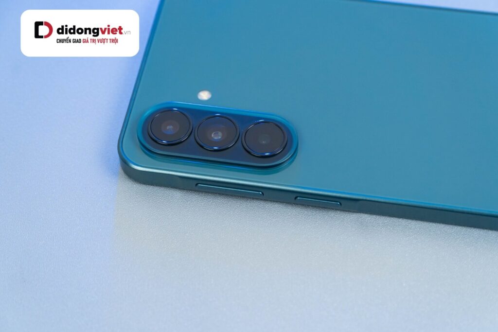 Trên tay Samsung Galaxy A37 – Camera OIS, màn hình AMOLED 1900 nits trong tầm tay tầm trung 28 Galaxy A37 chụp ảnh sắc nét, màu sắc trung thực với camera 50MP.