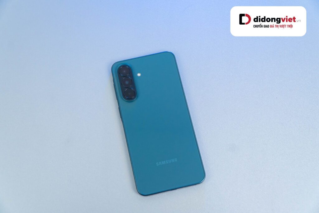 Trên tay Samsung Galaxy A37 – Camera OIS, màn hình AMOLED 1900 nits trong tầm tay tầm trung 34 Galaxy A37 là lựa chọn tầm trung toàn diện, đáp ứng tốt mọi nhu cầu sử dụng hằng ngày.