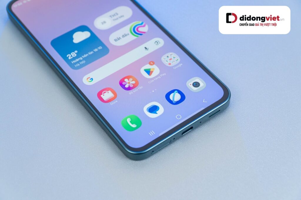 Trên tay Samsung Galaxy A37 – Camera OIS, màn hình AMOLED 1900 nits trong tầm tay tầm trung 23 Galaxy A37 gây ấn tượng mạnh với màn hình siêu sáng, hiển thị rõ ngay cả dưới nắng gắt.