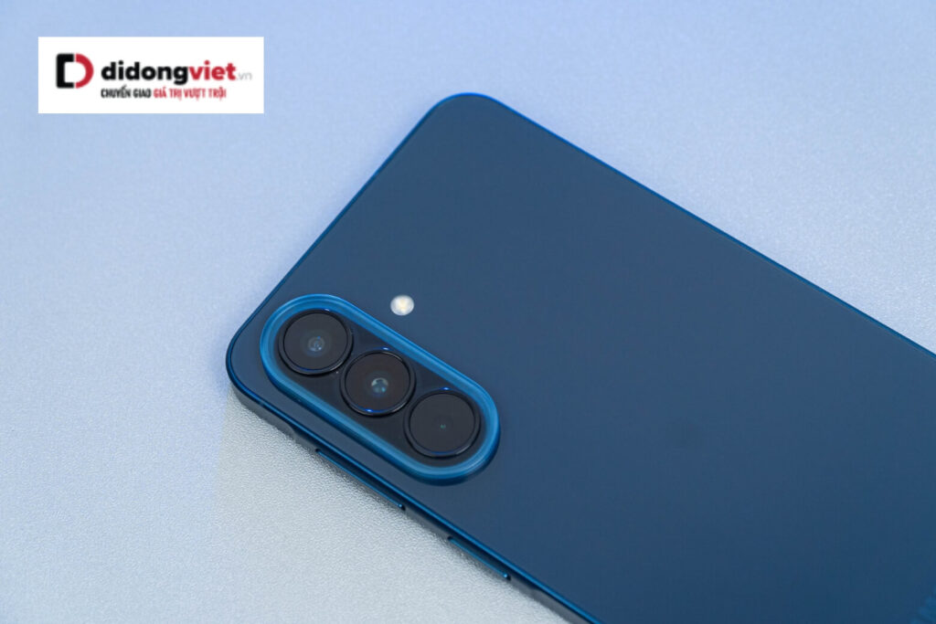 Trên tay Samsung Galaxy A57 - Thiết kế mỏng nhất dòng Galaxy A, chip Exynos 1680 mạnh mẽ 22 Galaxy A57 5G: camera chính 50MP sắc nét, selfie 12MP tự nhiên, màu ảnh chân thực.