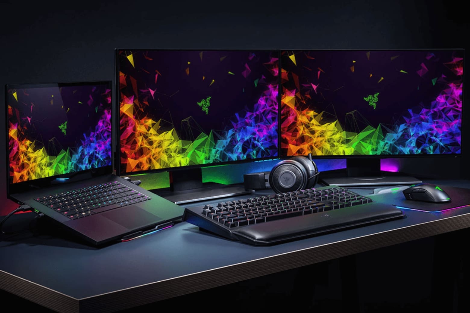 VGA là gì? Card màn hình dùng để làm gì và có mấy loại? 22 Nên mua laptop hay PC để có card VGA mạnh nhất trong tầm giá?