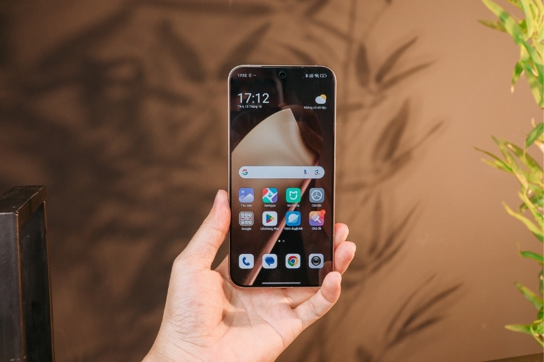 Đánh giá màn hình Xiaomi 15T Pro: Trải nghiệm thực tế từ làm việc ngoài trời đến giải trí ban đêm 8 Kính bảo vệ màn hình trên Xiaomi 15T Pro