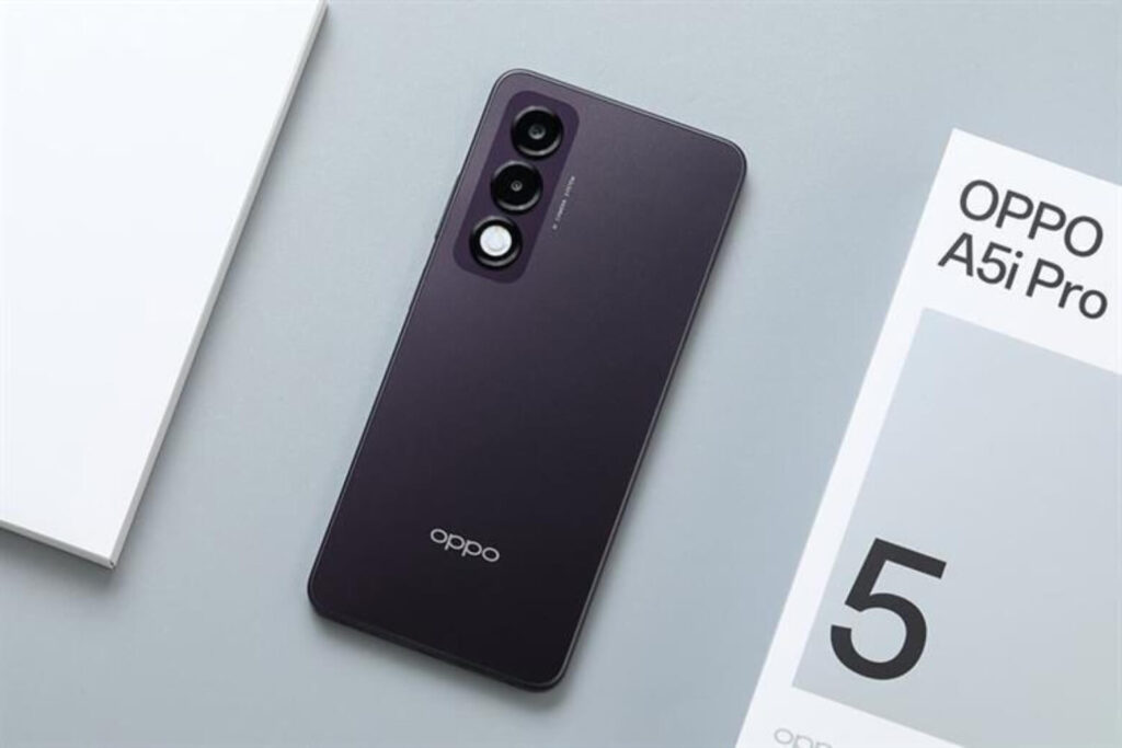OPPO A5i Pro có mấy màu? Đánh giá chi tiết thiết kế và lớp phủ thực tế 9 Bản Tím Vũ Trụ của OPPO A5i Pro có sắc tím trầm ánh kim, đổi màu nhẹ theo góc nhìn.
