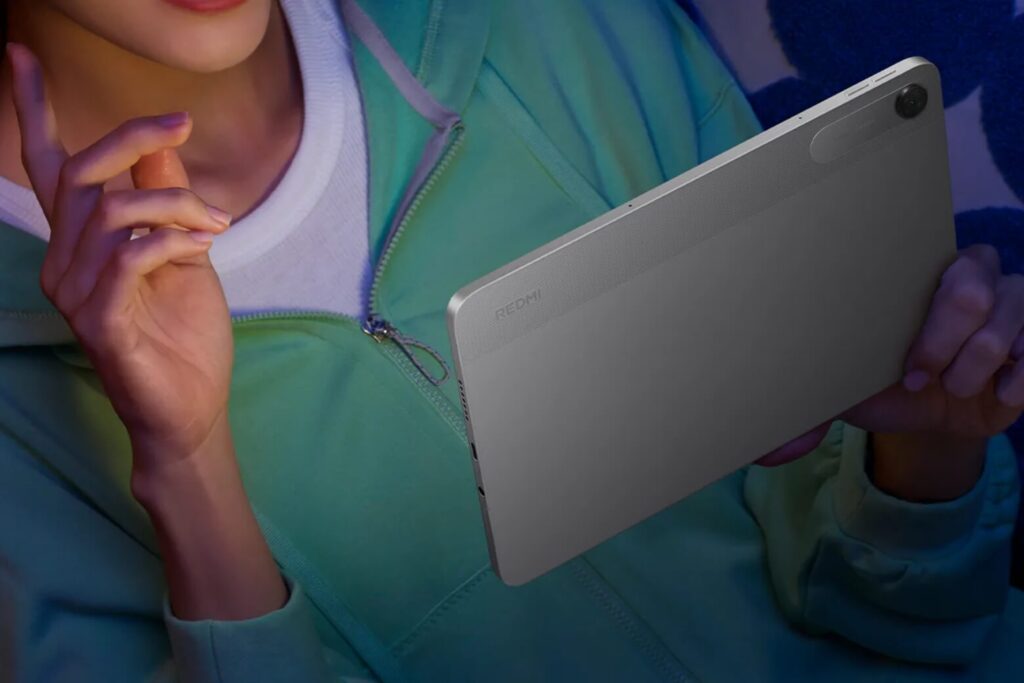 Cấu hình Xiaomi Redmi Pad 2 9.7 4G chi tiết cho nhu cầu học tập và di chuyển 14 RAM 4GB kết hợp RAM ảo và bộ nhớ UFS 2.2 giúp máy đa nhiệm ổn định, đáp ứng tốt nhu cầu học tập và giải trí cơ bản.