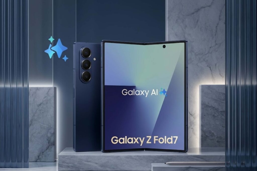 Nếp gấp trên Galaxy Z Fold7 vẫn tồn tại nhưng đã khó nhận thấy hơn trong quá trình sử dụng thực tế.