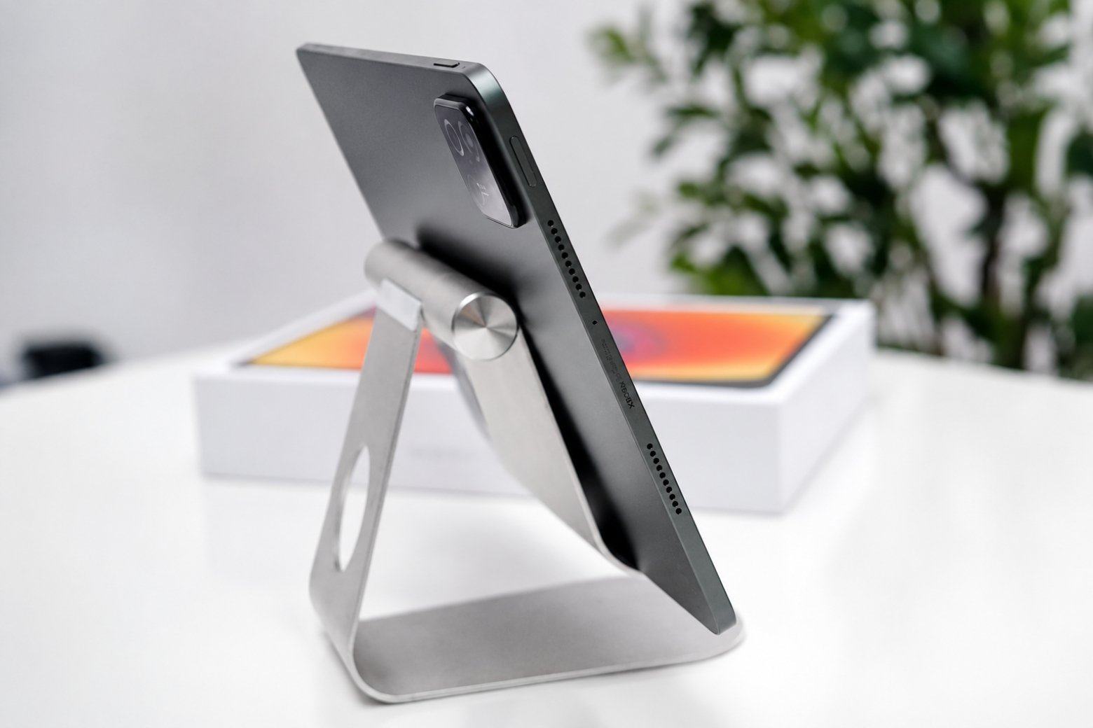 Đánh giá camera Xiaomi Pad 8 Pro: Phân tích hiệu năng làm việc thực tế 10 Đánh giá camera Xiaomi Pad 8 Pro cụm camera lồi