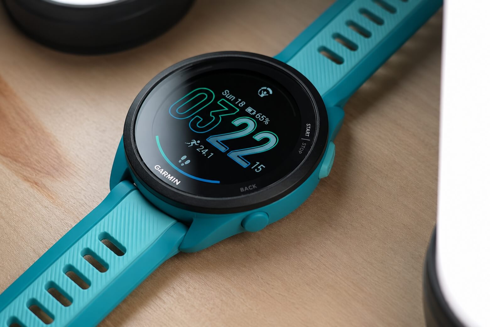 Đánh giá hiệu năng Garmin Forerunner 165 nút bấm vật lý