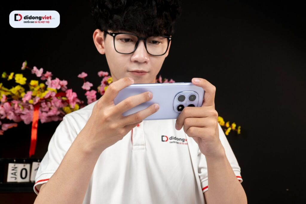 Redmi Note 15 chơi game mượt, ổn định 60 FPS ở MOBA và 40–58 FPS ở game bắn súng.