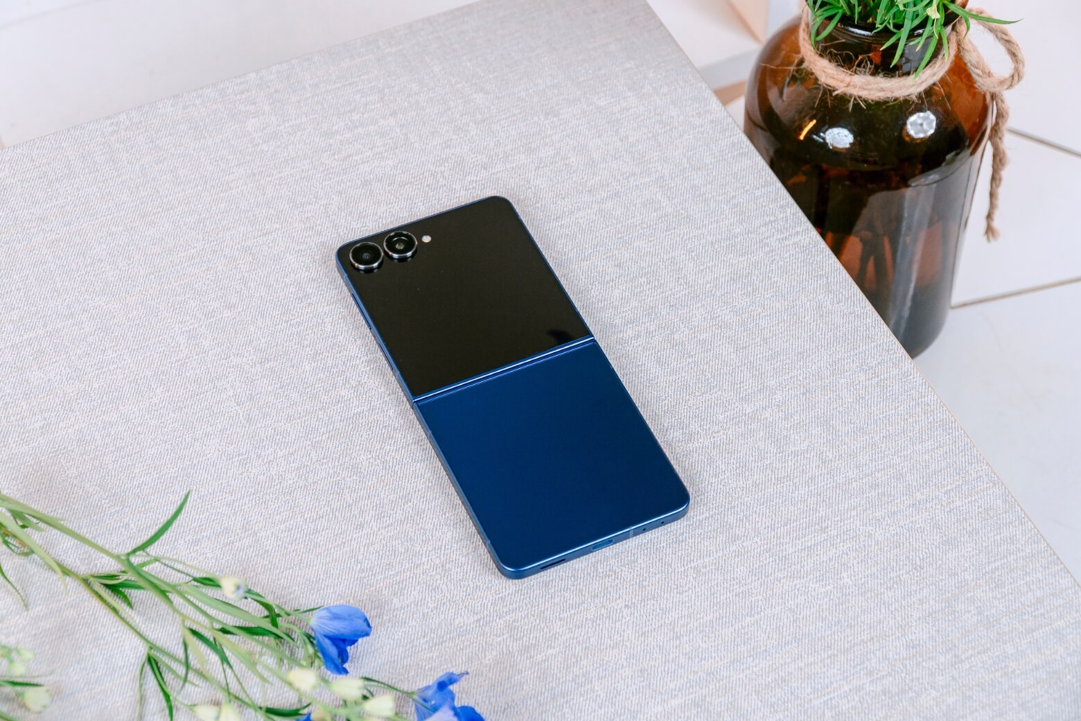 Đánh giá hiệu năng Samsung Galaxy Z Flip7 pin sạc