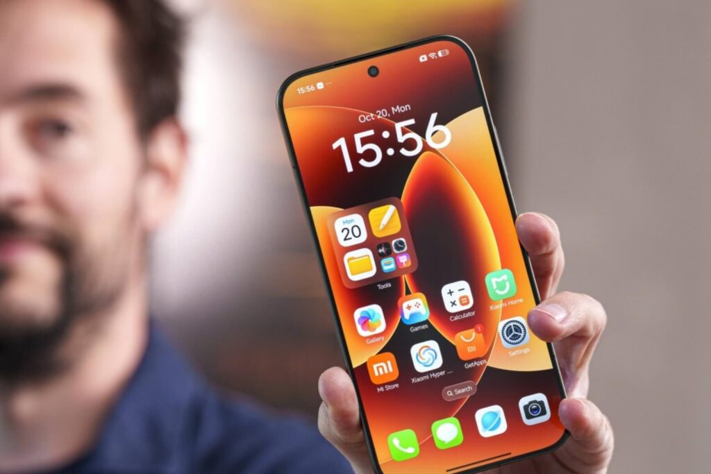 AI tối ưu đa nhiệm giúp mở app nhanh, chuyển tác vụ mượt và quản lý thông báo trực quan hơn.