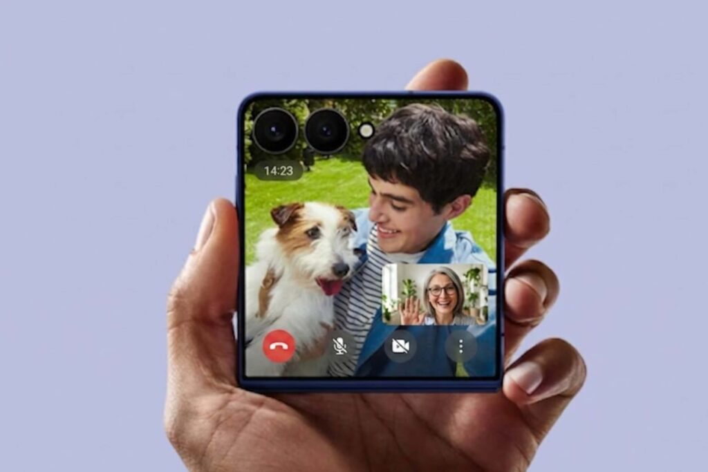 Đánh Giá Màn Hình Z Flip7 Sau 9 Tháng: Độ Bền Thực Tế Có Đáng Tin? 11 Màn hình Z Flip7: Sự kết hợp giữa FlexWindow thông minh và trải nghiệm gập tối ưu.