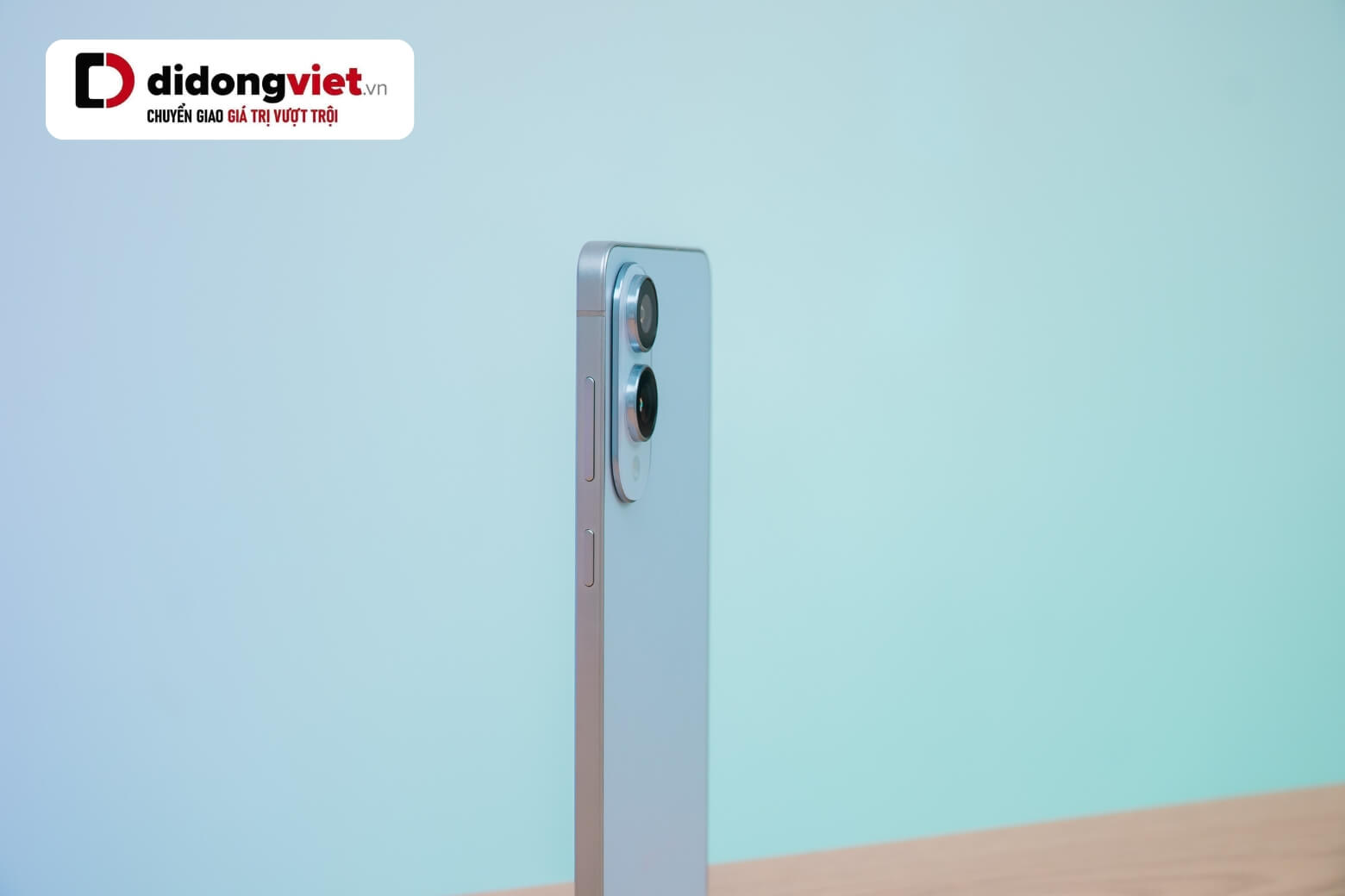 Đánh giá Samsung Galaxy S25 Edge thiết kế titan 5.8mm