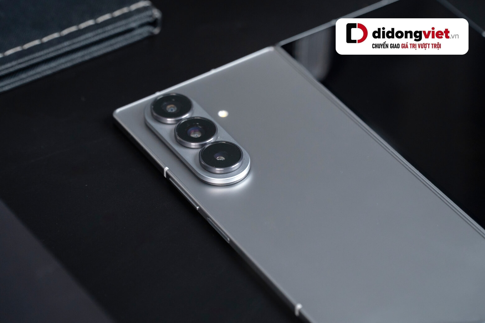 Đánh giá Samsung Galaxy Z Fold7 camera 200MP