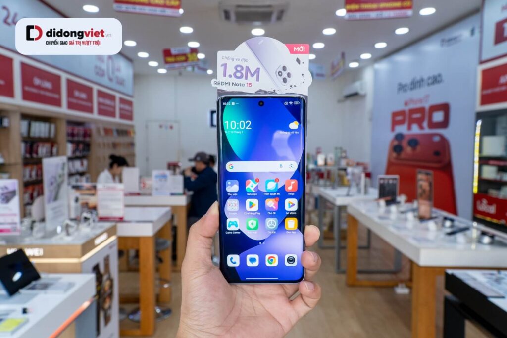 Đánh giá trải nghiệm Redmi Note 15 thực tế: Đầu tư một lần, mượt mà 3 năm 12 Bản 4G ưu tiên pin bền cho người dùng cường độ cao; bản 5G mạnh hơn cho game và đa nhiệm.