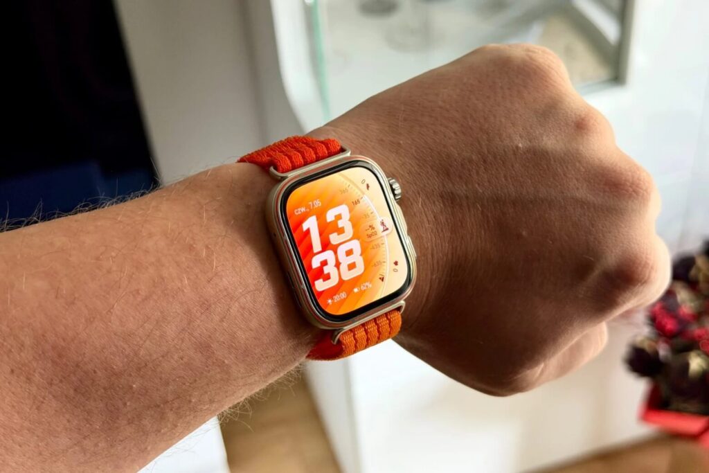 HUAWEI Watch Fit 5 Pro có mấy màu