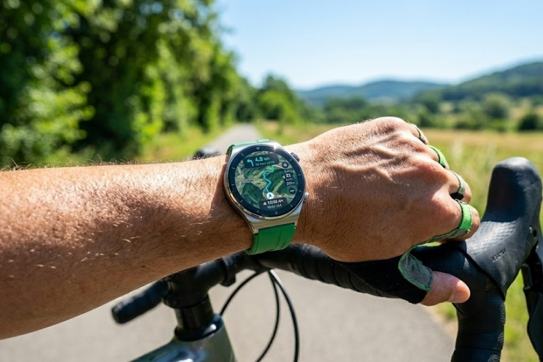 Khả năng hiển thị của HUAWEI Watch GT6 46mm Xanh Lá ngoài trời