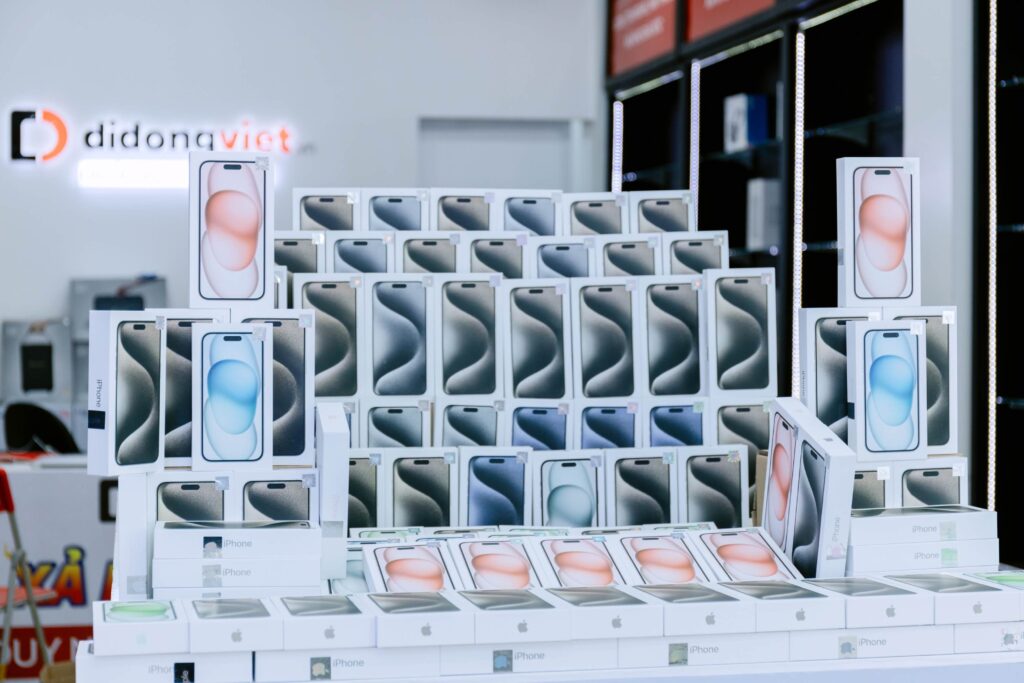 iPhone 17 màu đen giữ giá tốt, lên đời an tâm hơn tại Di Động Việt.