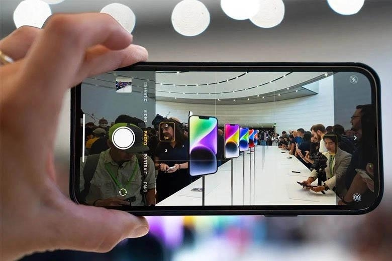 Đánh giá camera iPhone 16 Pro Max: Khác biệt thực tế cho quy trình sáng tạo 7 Trải nghiệm quay video 4K trên iphone 16 pro max