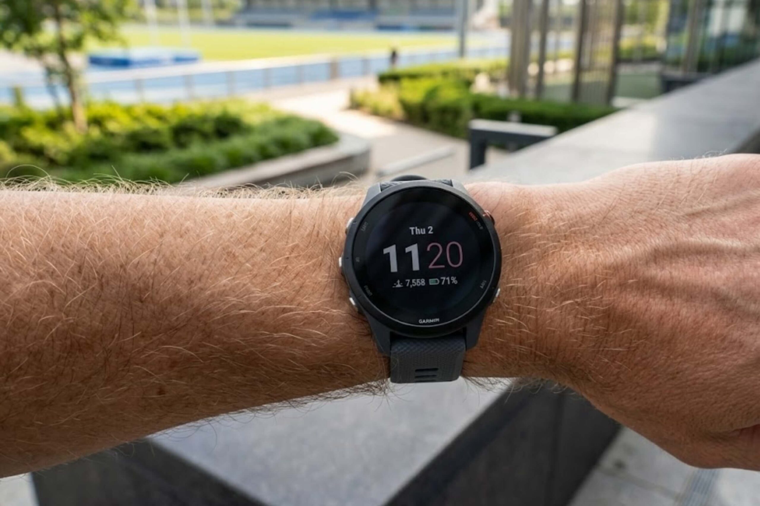 Săn Sale To Mừng Lễ Lớn 2/9 – Giảm Đến 50% Tại Di Động Việt 11 so sanh garmin forerunner 165 voi garmin forerunner 255 didongviet 9 scaled
