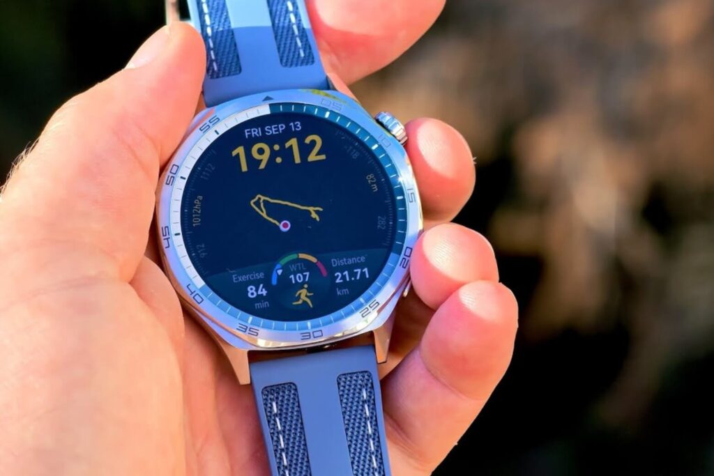 So sánh HUAWEI Watch GT6 46mm với Watch GT5 46mm