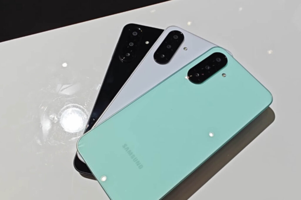 So sánh Samsung Galaxy A27 và Galaxy A26: Nâng cấp thiết kế hay giữ lại tiền? 12 So sánh Samsung A27 và A26