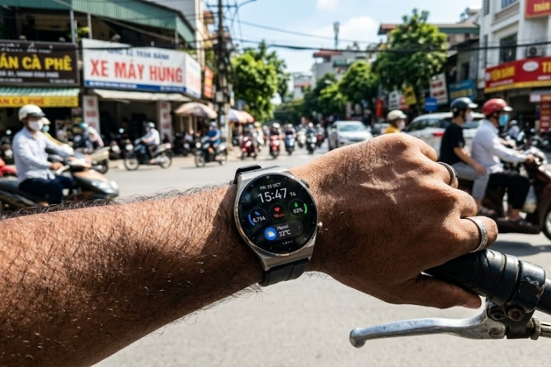 Trên tay HUAWEI Watch GT 6 Pro 46mm chính hãng: Trải nghiệm vật liệu và Giải pháp lên đời 8 Cảm giác đeo trên cổ tay của HUAWEI Watch GT6 Pro 46mm