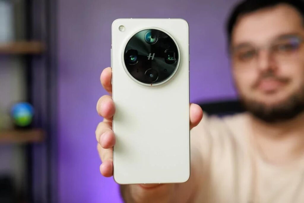 Trên tay OPPO Find X9 Ultra: Đánh giá chi tiết camera 200MP, Snapdragon 8 Elite và hiệu năng thực tế 13 OPPO Find X9 Ultra nặng 236g, bền cao nhưng chuẩn IP không dành để ngâm nước.