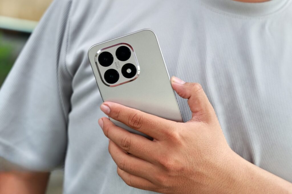 Trên tay Xiaomi 17T