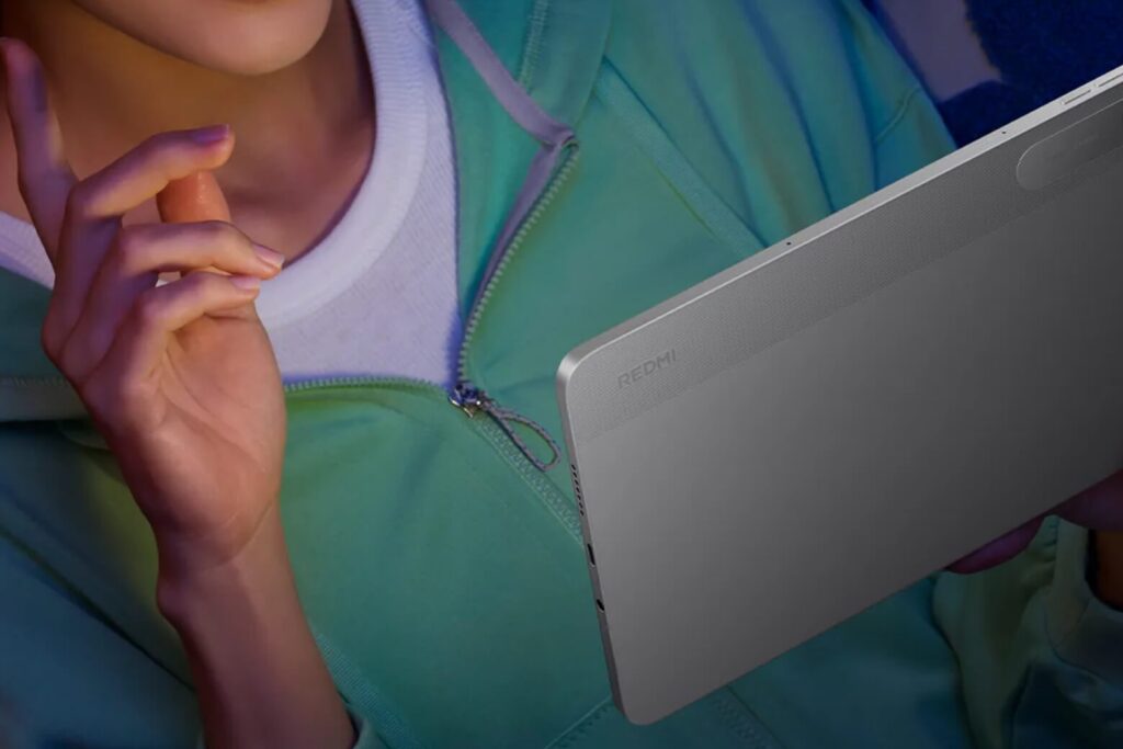 Xiaomi Redmi Pad 2 9.7 4G có mấy màu: Hướng dẫn chọn màu thực tế 15 Màu Bạc phù hợp cho người thường xuyên di chuyển nhờ khả năng che xước tốt và giữ vẻ ngoài chuyên nghiệp.