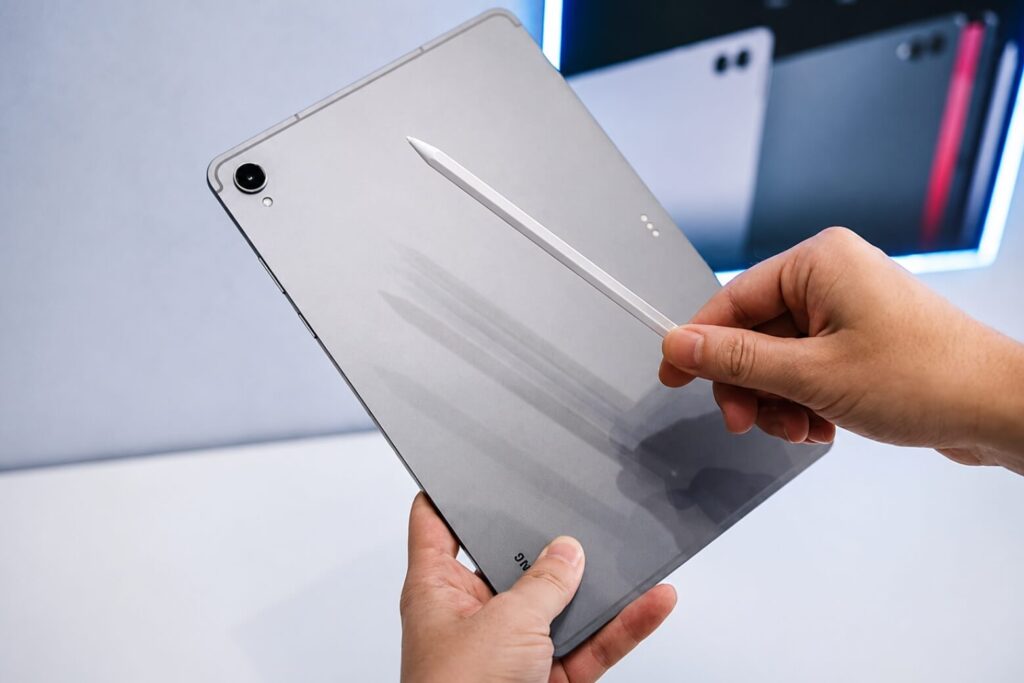 Có nên mua Samsung Tab S11