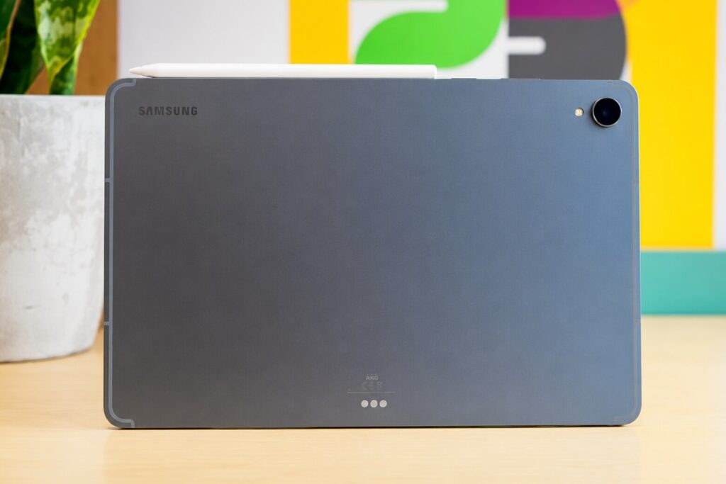 Có nên mua Samsung Tab S11